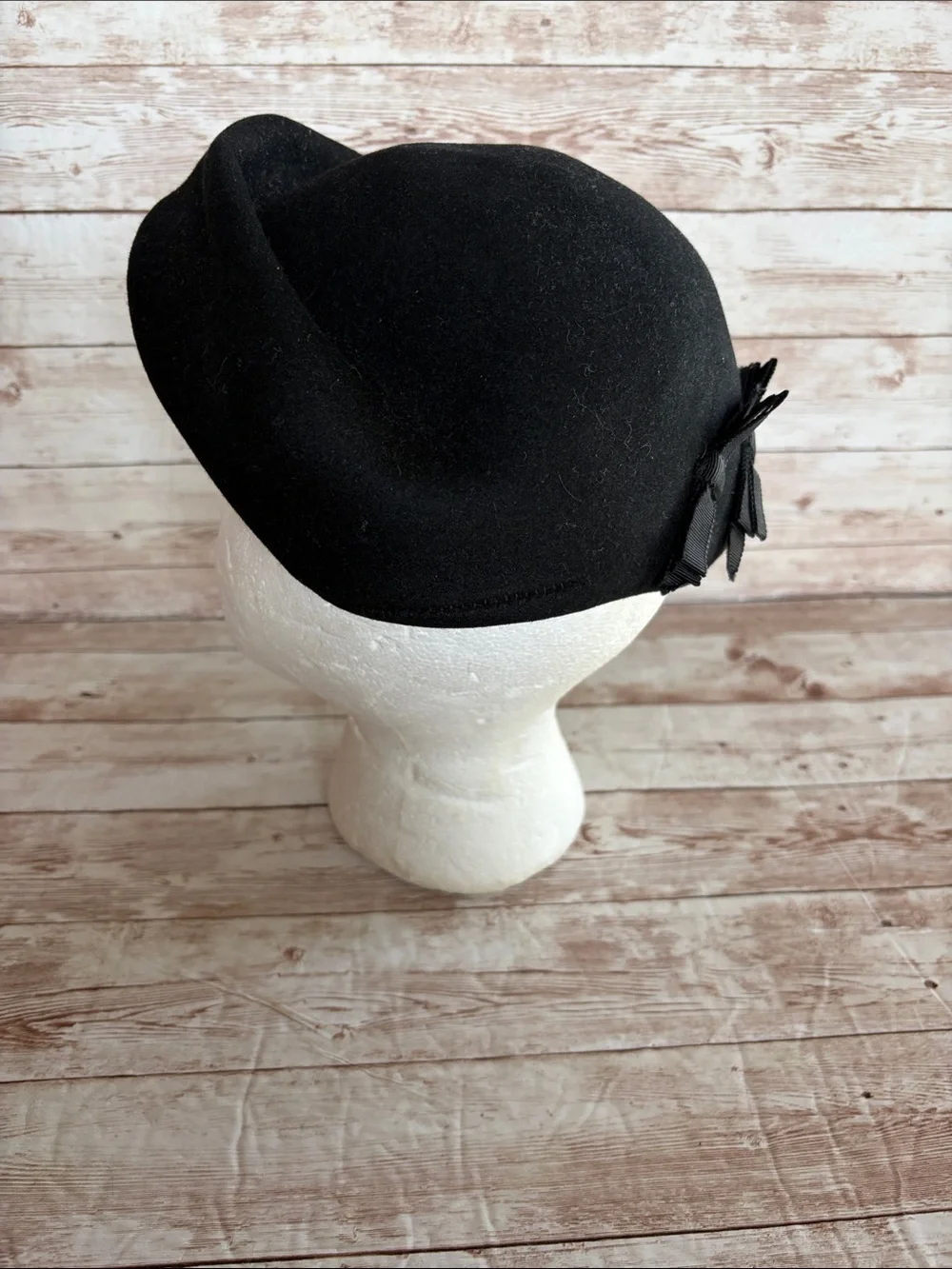 Vintage Black Women's Wool Tilt Hat with Ribbon Accent 1940s 50's - Picture 3 of 12